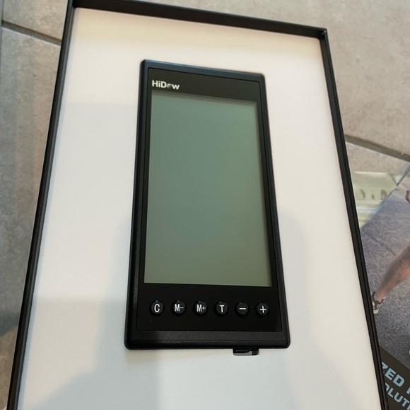 Brand New HiDow Muscle stimulator and Foot Massager - Picture 3 of 6